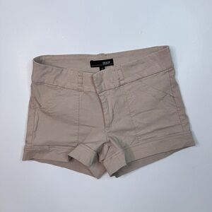BeBop Women's Mid Rise Khaki Stretchy Shorts Size 5 w/3 inch inseam.